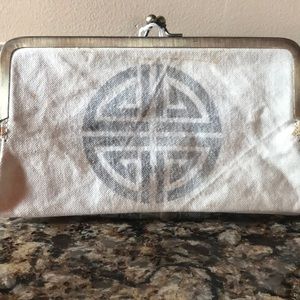 VaGabond clutch